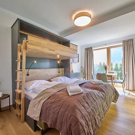 Hinterglemm Ski-in & Ski-out *